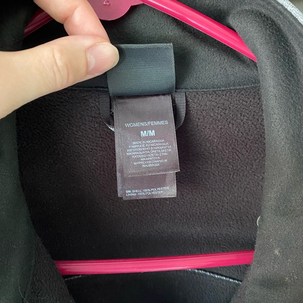 Women’s North Face Softshell Jacket - image 3